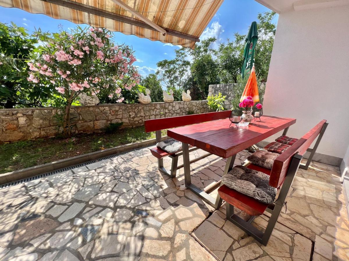 Apartmani Ana Dramalj Buitenkant foto